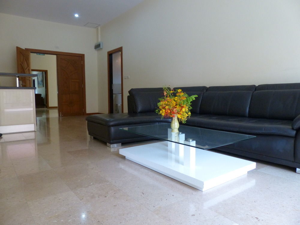 Aparthotel Emerald Palace à Pattaya Extérieur photo